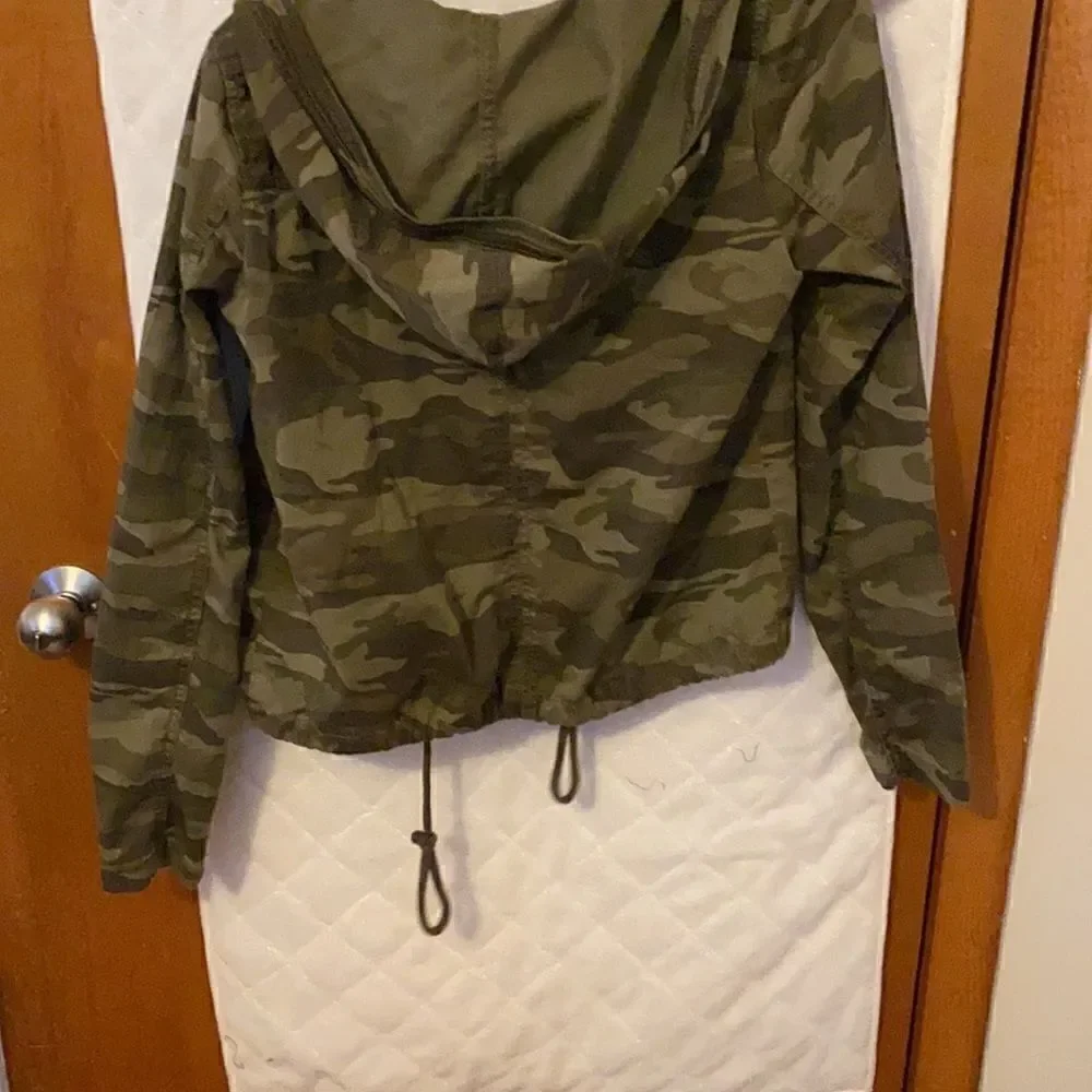 So camo jacket    - Picture 4 of 5